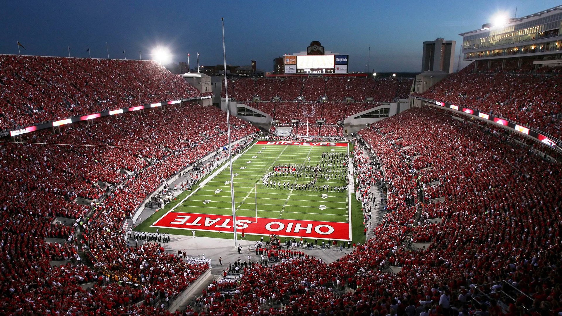 爱游戏体育-巴黎圣日耳曼豪取连胜，法甲领先优势扩大